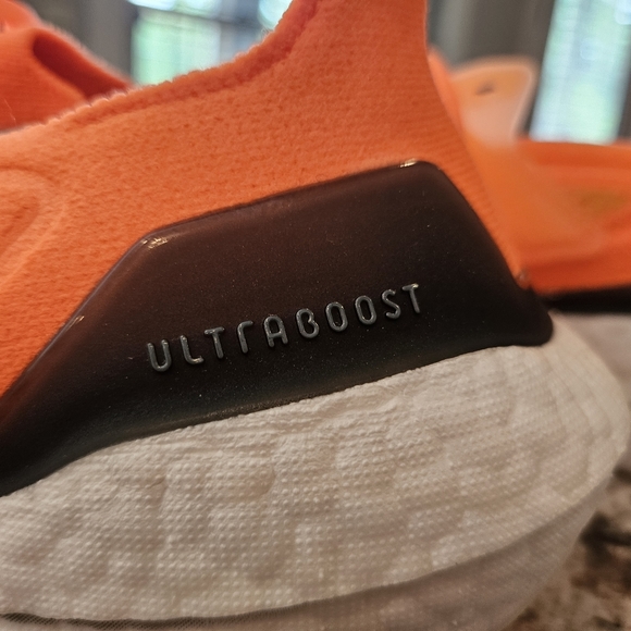 Adidas UltraBoost 21 ‘Screaming Orange’ M8 - Picture 7 of 10